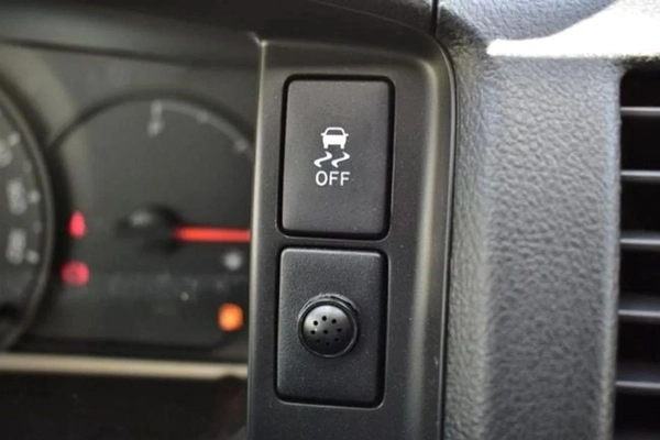 Toyota Hiace cargo MT petrol brand new 2025