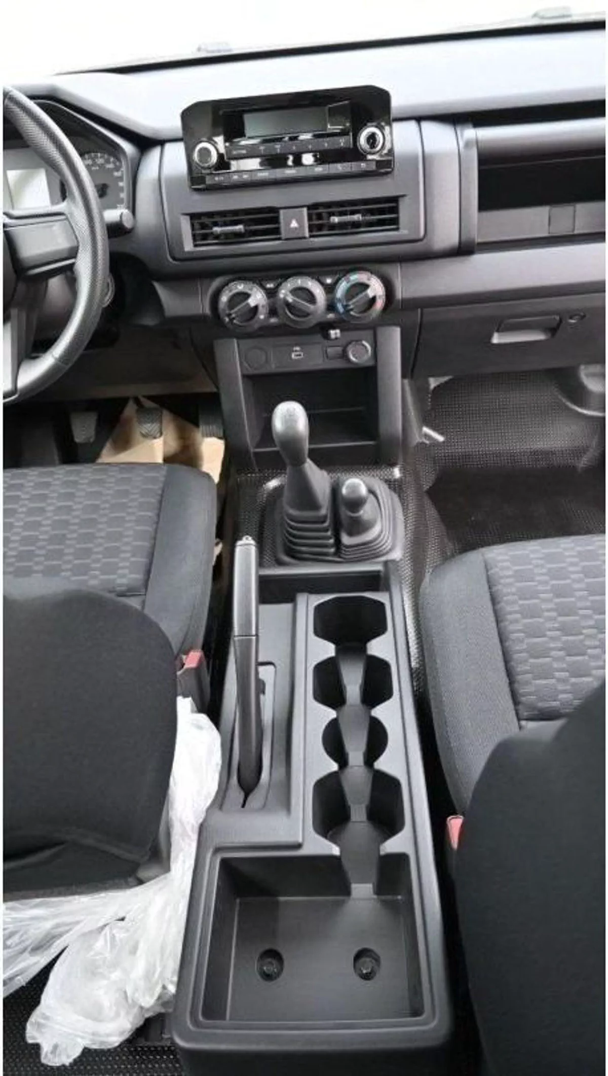 Mitsubishi L200 GL Mitsubishi L200 2.4L Diesel Manual model 2025-9-0