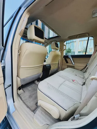 Toyota prado 2016 VXR 2.7L V4 Full option-12