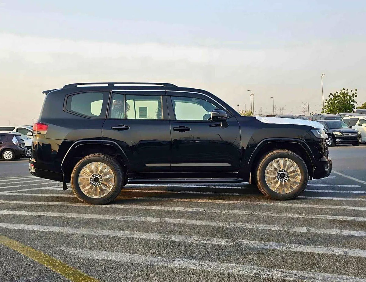 Toyota Land Cruiser GXR 3.3 Diesel TWIN TURBO | FULL OPTION | JBL Speakers (CODE # GXR)-3-0