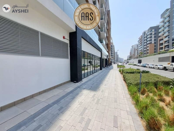 Chiller Free | Best Location | shop for rent