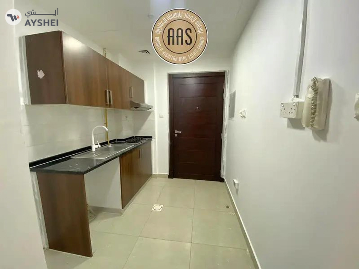 Spacious studio Available for Rent 42k with Terrace-4-4