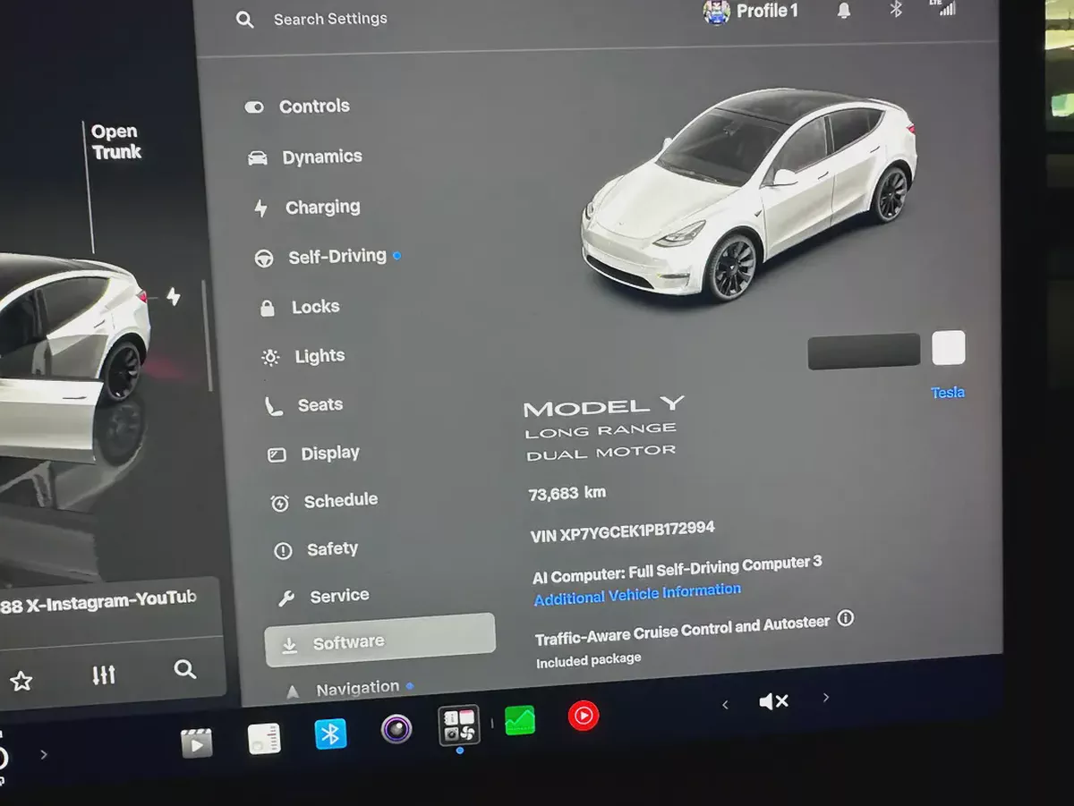 Tesla Model Y Long Range 2023 GCC Specs - Pristine Condition-13-13