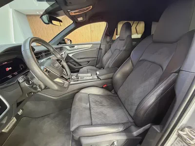 2025 - Audi RS6 - V8 No accident Very Good Condition for 377,000.00 AED-6