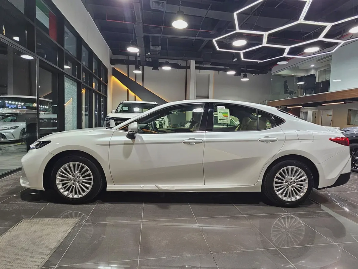Brand New 2026 Toyota Camry XLE | GCC-3-3
