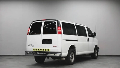 GMC Savana-4