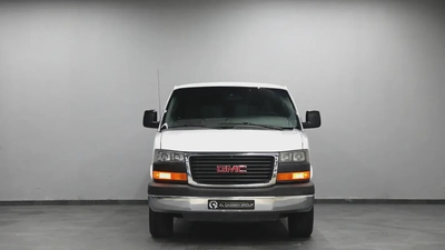 GMC Savana-1