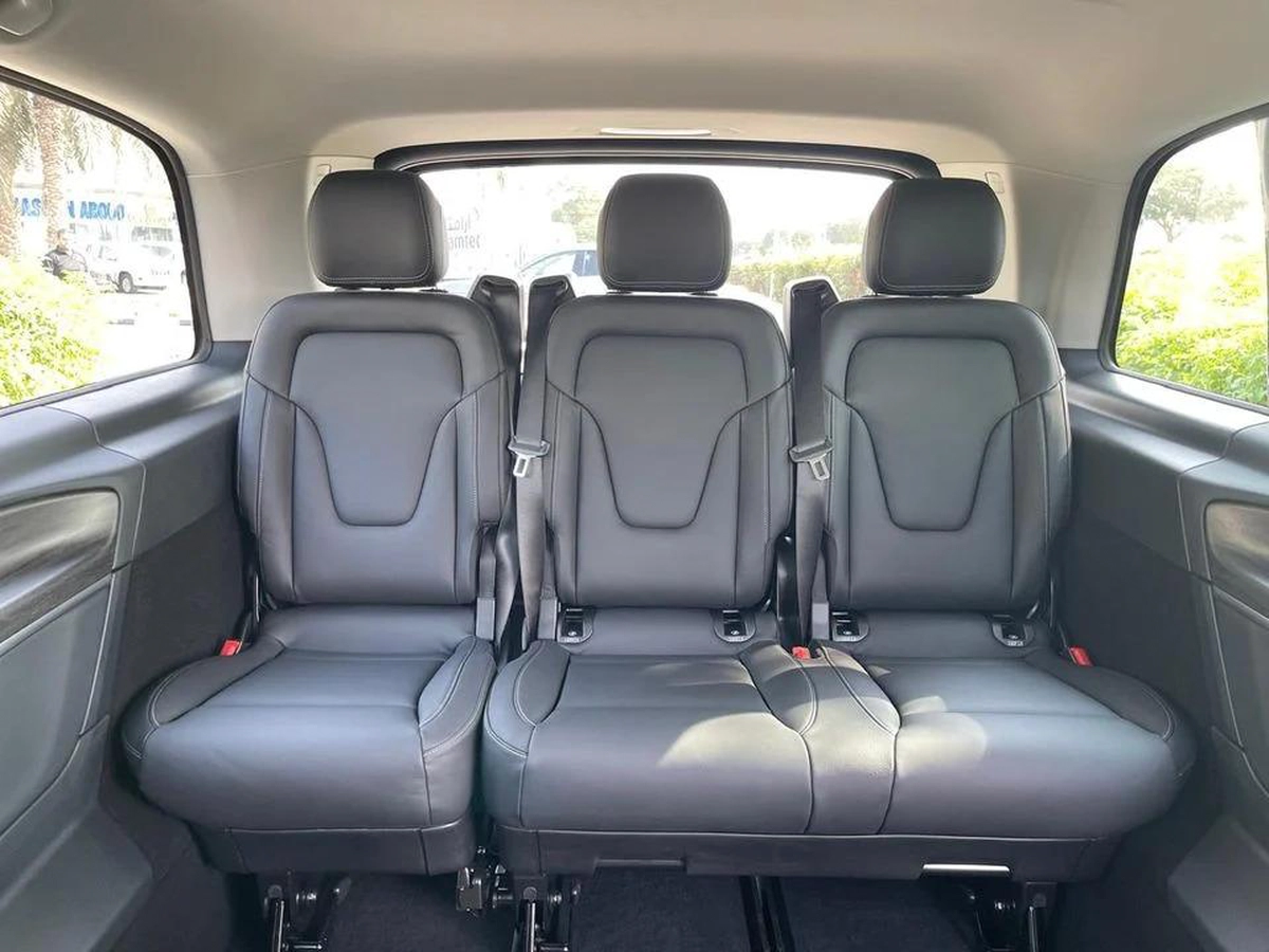 Mercedes Benz V300 Avantgarde Under Agency Warranty 2026 GCC - AED 319,000-13-13