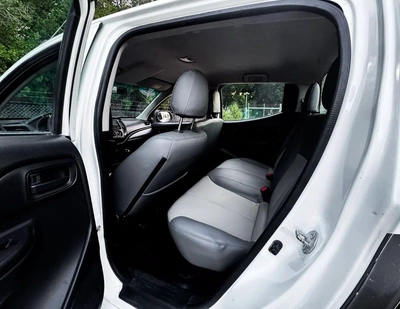 Mitsubishi L200 GL Mitsubishi L200 Diesel | 2.5 L | 2021 | GCC | Accident-Free-7