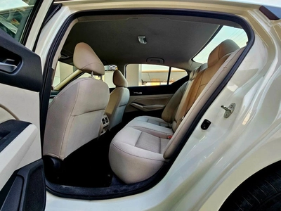 Nissan Altima S GCC/ 2.5L V4/ LOW MILEAGE/ IMMACULATE CONDITION-3