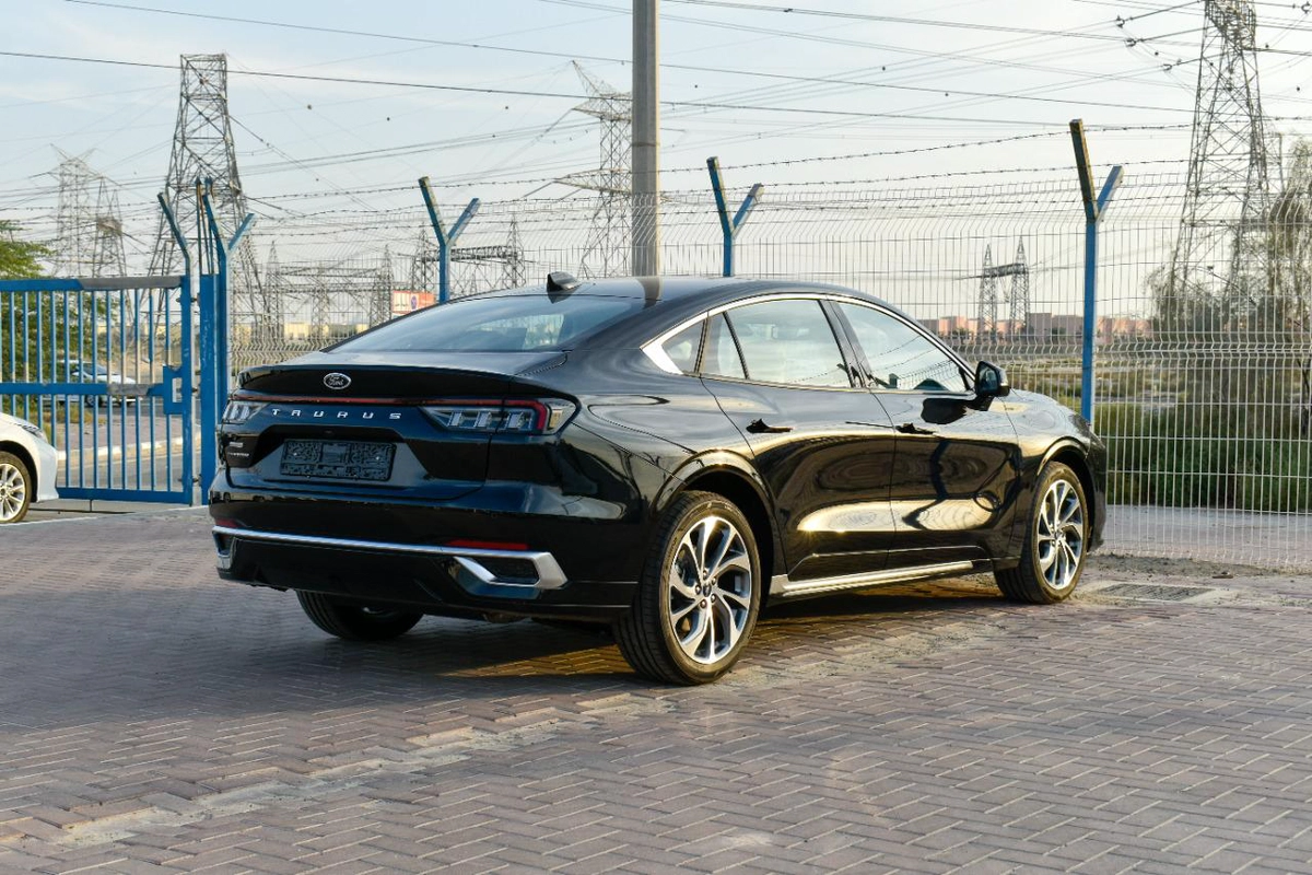 New 2024 Ford Taurus – Black Editoin-11-11