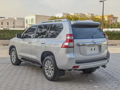 Toyota Prado 2016 VXR Full option V4 2.7L Excellent Condition-5