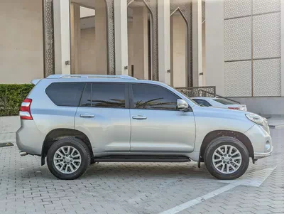 Toyota Prado 2016 VXR Full option V4 2.7L Excellent Condition-7