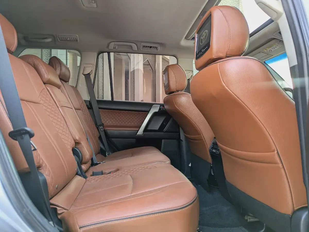 Toyota Prado 2016 VXR Full option V4 2.7L Excellent Condition-13-13