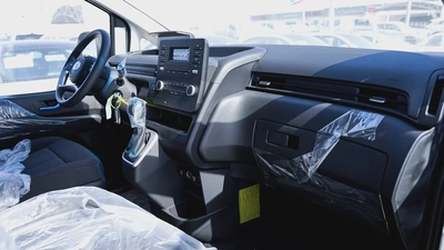 2026 Hyundai Staria US4 A/T 3P 3.5L VAN FWD GCC Specs-13