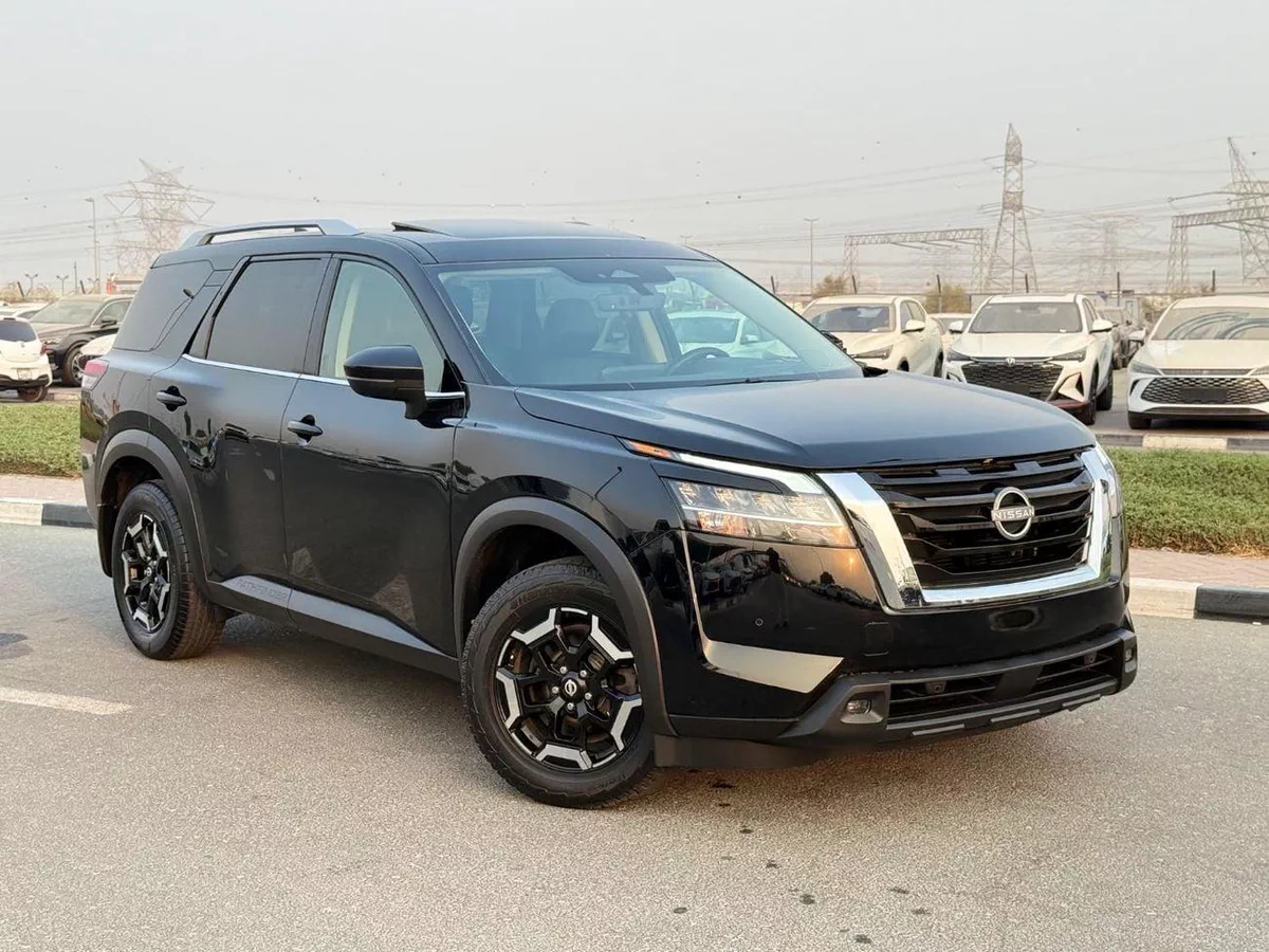 Nissan Pathfinder SL Platinum, panoramic, 360 camera