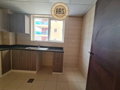 Like A Brand New Building 2Bhk 70k With Full Family Building-5
