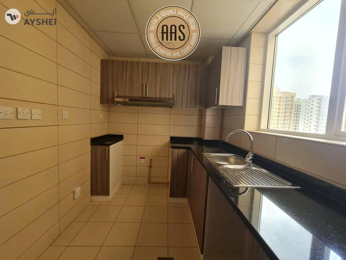 Like A Brand New Building 2Bhk 70k With Full Family Building-6-6