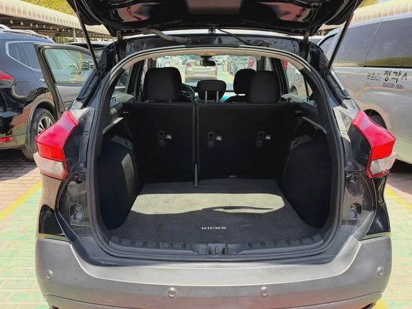 2020 Nissan Kicks SV | American Specs | Well Maintained