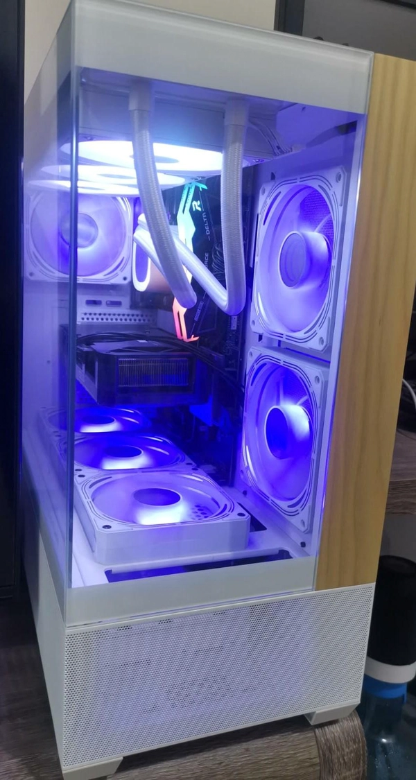 COMPUTER FOR 3D MODELING AND RENDERING AND GAMING