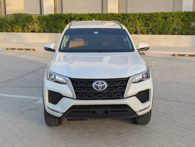2024 Toyota Fortuner EXR V4 2.7L | GCC Specs | Accident Free |-17