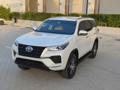 2024 Toyota Fortuner EXR V4 2.7L | GCC Specs | Accident Free |-1