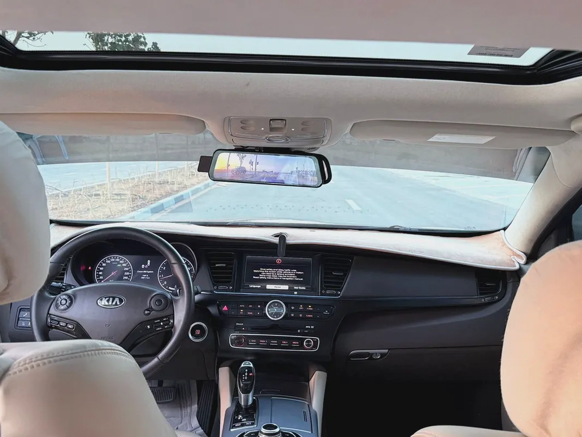 Kia Quoris 2014 TOP - GCC Specs - Luxury V6