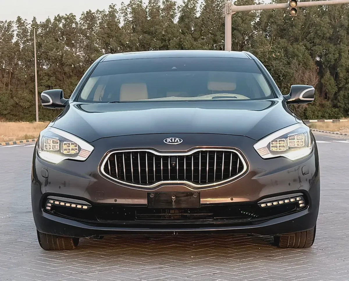 Kia Quoris 2014 TOP - GCC Specs - Luxury V6