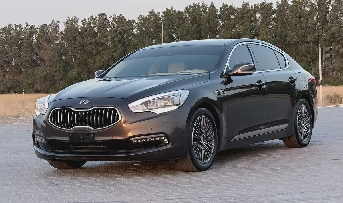 Kia Quoris 2014 TOP - GCC Specs - Luxury V6