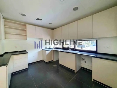 Modern 3 Bedroom Villa in Damac Hills-4
