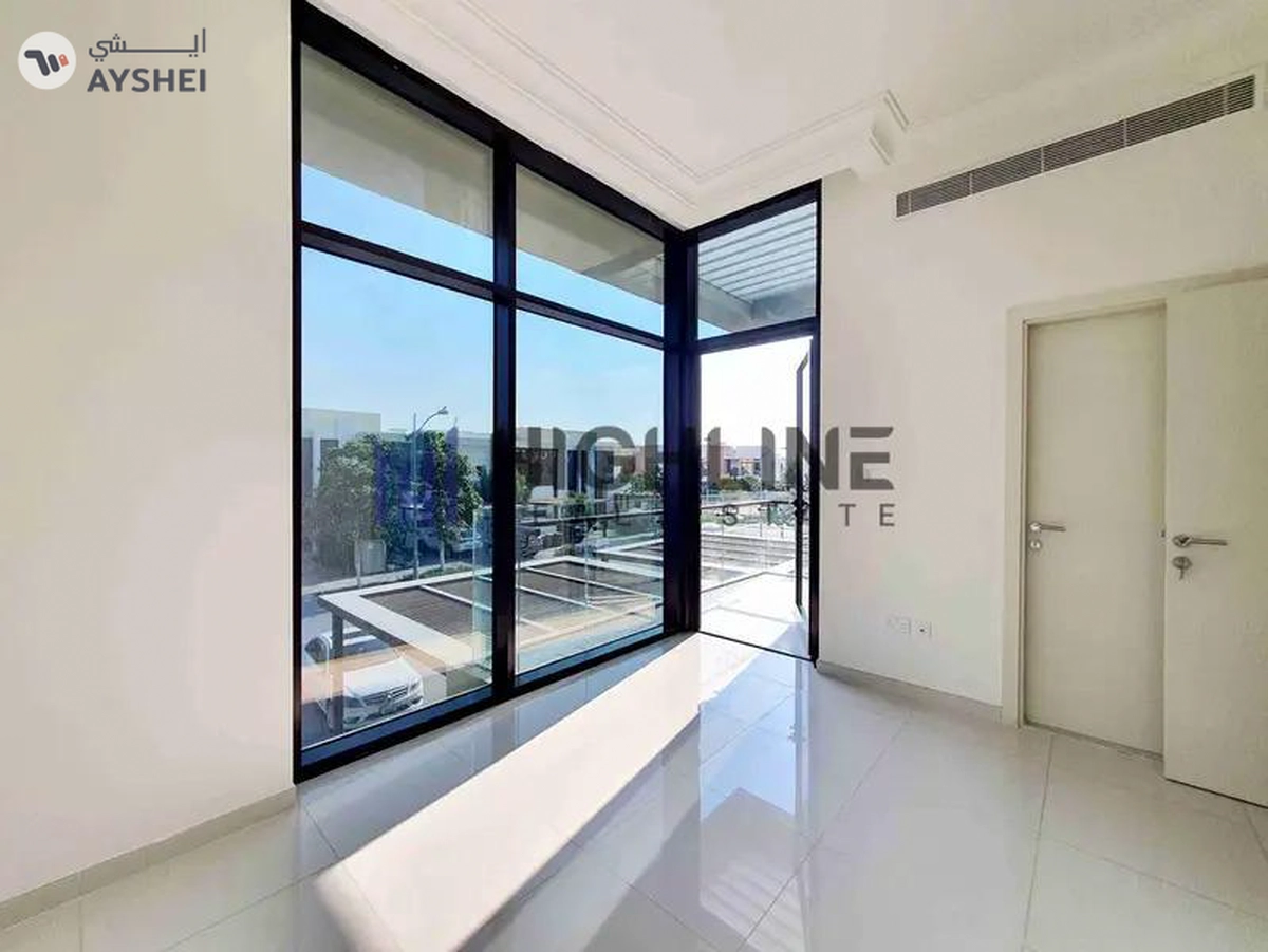 Modern 3 Bedroom Villa in Damac Hills-7-7