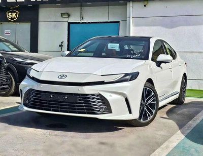 Toyota Camry LIMITED HEV LUMIERE HYBRID /2.5L V4 PETROL/RADAR / PANORAMIC ROOF /360*CAMERA/HEADS UP DISPLAY (CODE-0