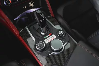 2019 Alfa Romeo Stelvio Quadrifoglio / Full Alfa Romeo Service History-14