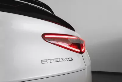 2019 Alfa Romeo Stelvio Quadrifoglio / Full Alfa Romeo Service History-16