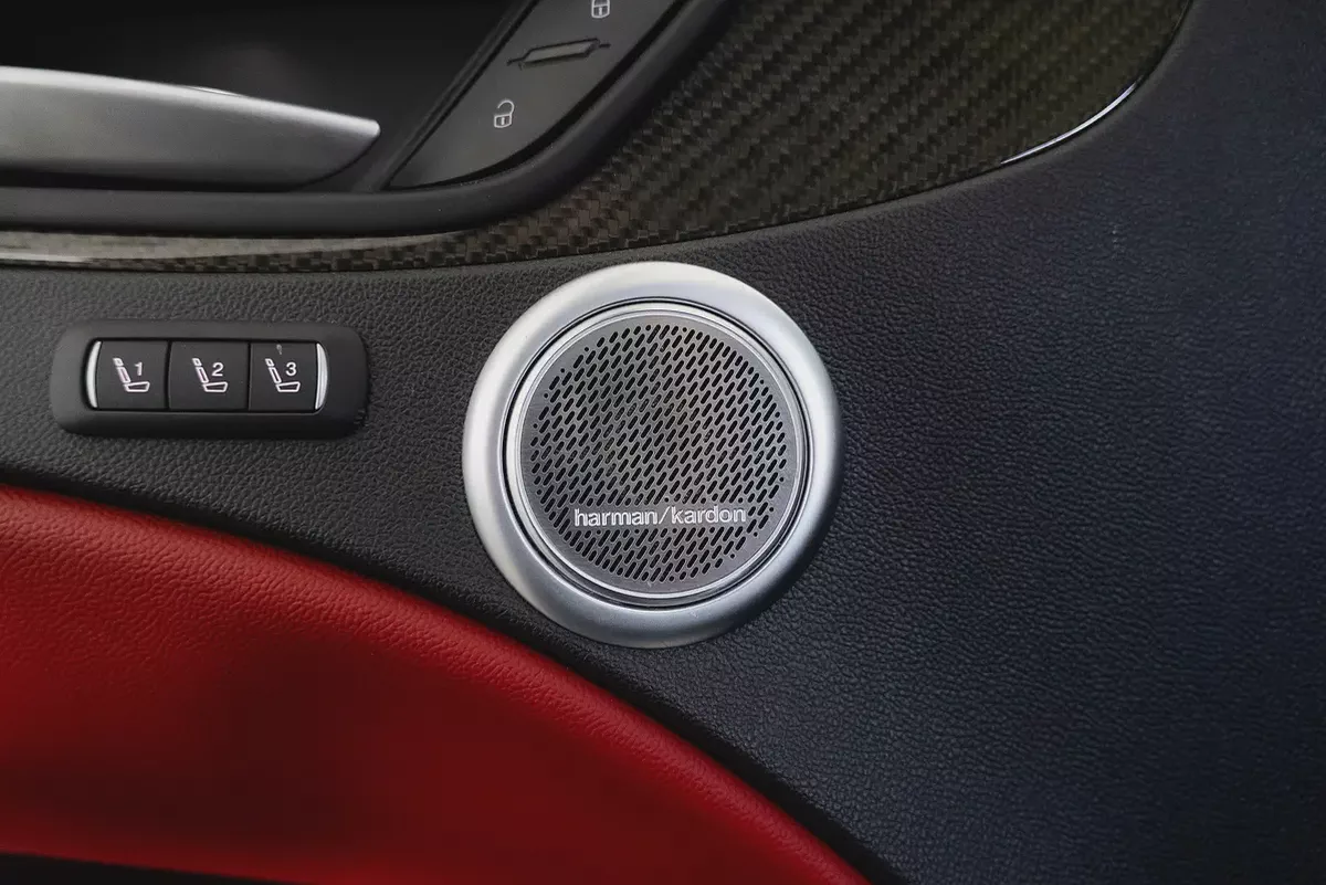 2019 Alfa Romeo Stelvio Quadrifoglio / Full Alfa Romeo Service History-9-9