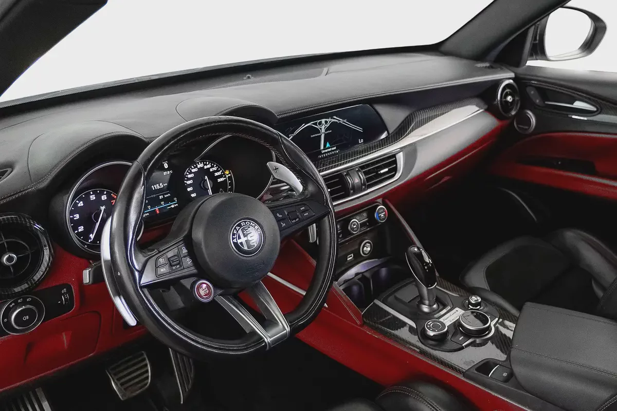 2019 Alfa Romeo Stelvio Quadrifoglio / Full Alfa Romeo Service History-6-6