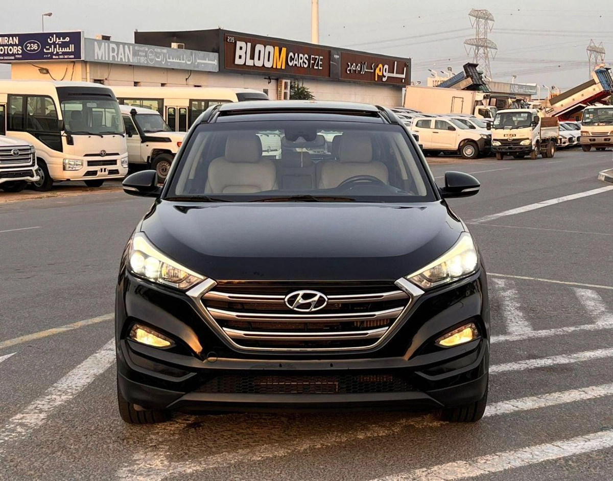 Hyundai Tucson 2016  Hyundai Tucson Limited 1.6 Turbo V4 - Panoramic View - Rear Camera With Radar & Sensor AWD 4x4