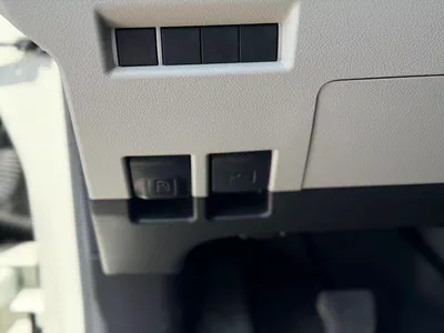 Toyota Hiace Toyota Haice 3.5L Cargo manual 2026-10