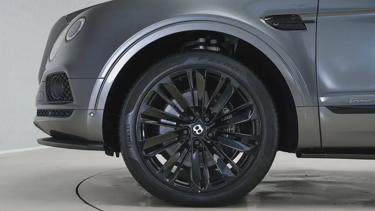 UAEs Very Best Example | AED 5,892 Per Month |  W12 Speed Carbon-10-10