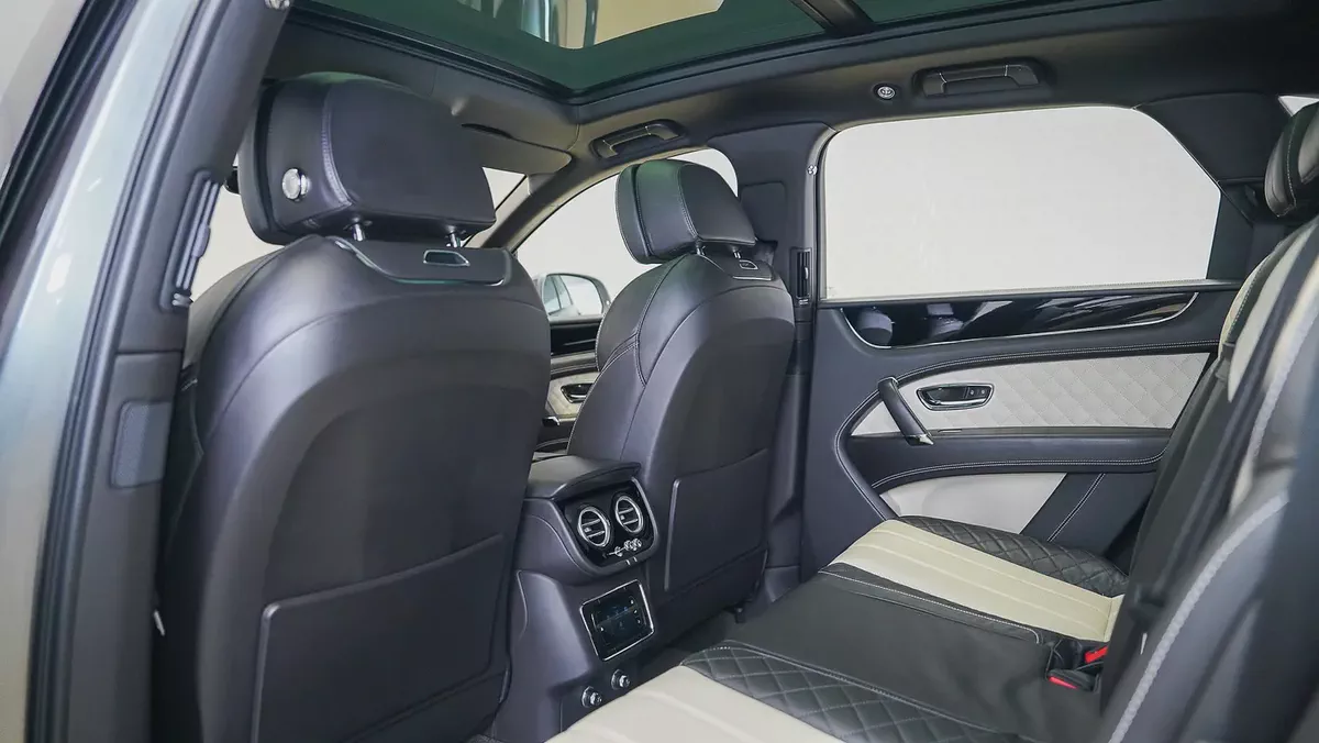 UAEs Very Best Example | AED 5,892 Per Month |  W12 Speed Carbon-4-4