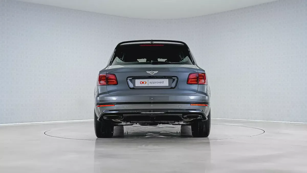UAEs Very Best Example | AED 5,892 Per Month |  W12 Speed Carbon-8-8