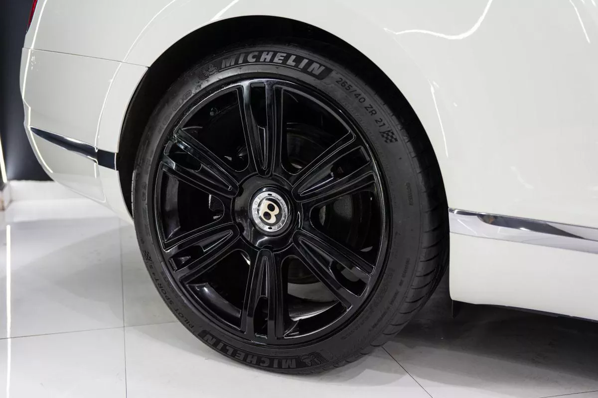 Bentley Continental GT-5-5