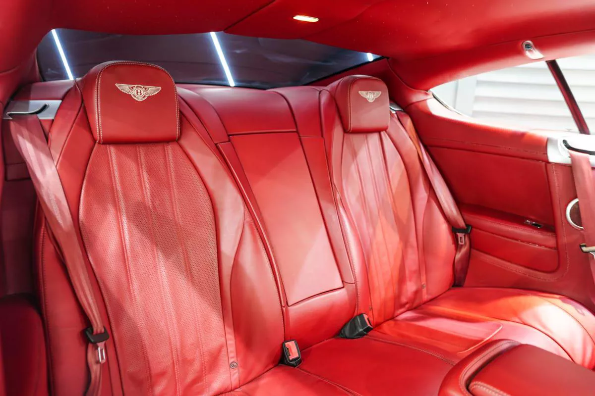 Bentley Continental GT-7-7
