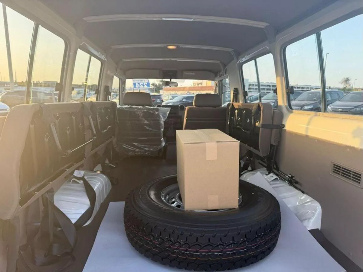 Toyota Land Cruiser 70 LC76 LX EXPORT ONLY - LC 78- 2.8L - DIESEL - AUTOMATIC-12-0