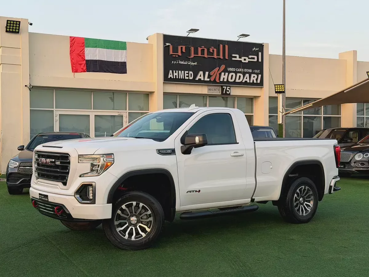 (2020) GMC SIERRA //AT4// GCC FULL OPTION -EXCELLENT CONDITION-
