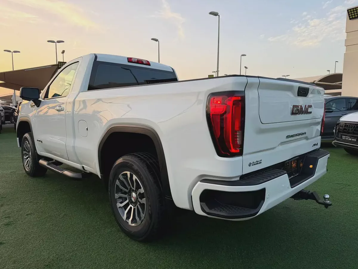 (2020) GMC SIERRA //AT4// GCC FULL OPTION -EXCELLENT CONDITION--6-6