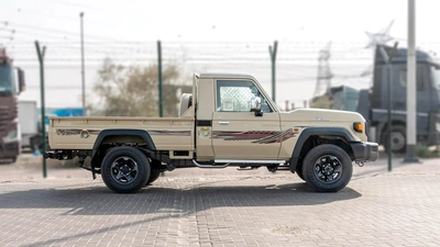 2026 Toyota LC79 2.8L MT Diesel-13