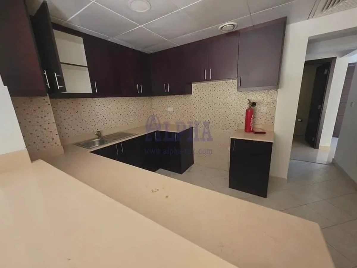 Unfurnished 3BR Villa With Maids In Quite Location-3-3