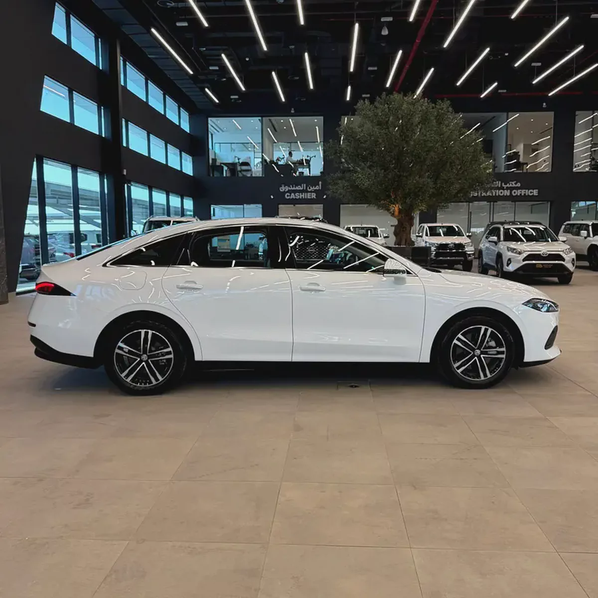MG MG 8 Standard 2026 GCC Specs-4-4