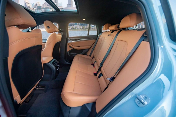 BMW X4 xDrive 30i M Sport 2.0L | Under Warranty and Service Contract